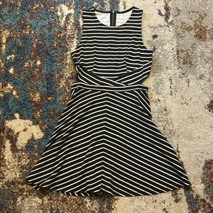 NWOT XHILARATION Side Cutout Striped Dress, Size Medium